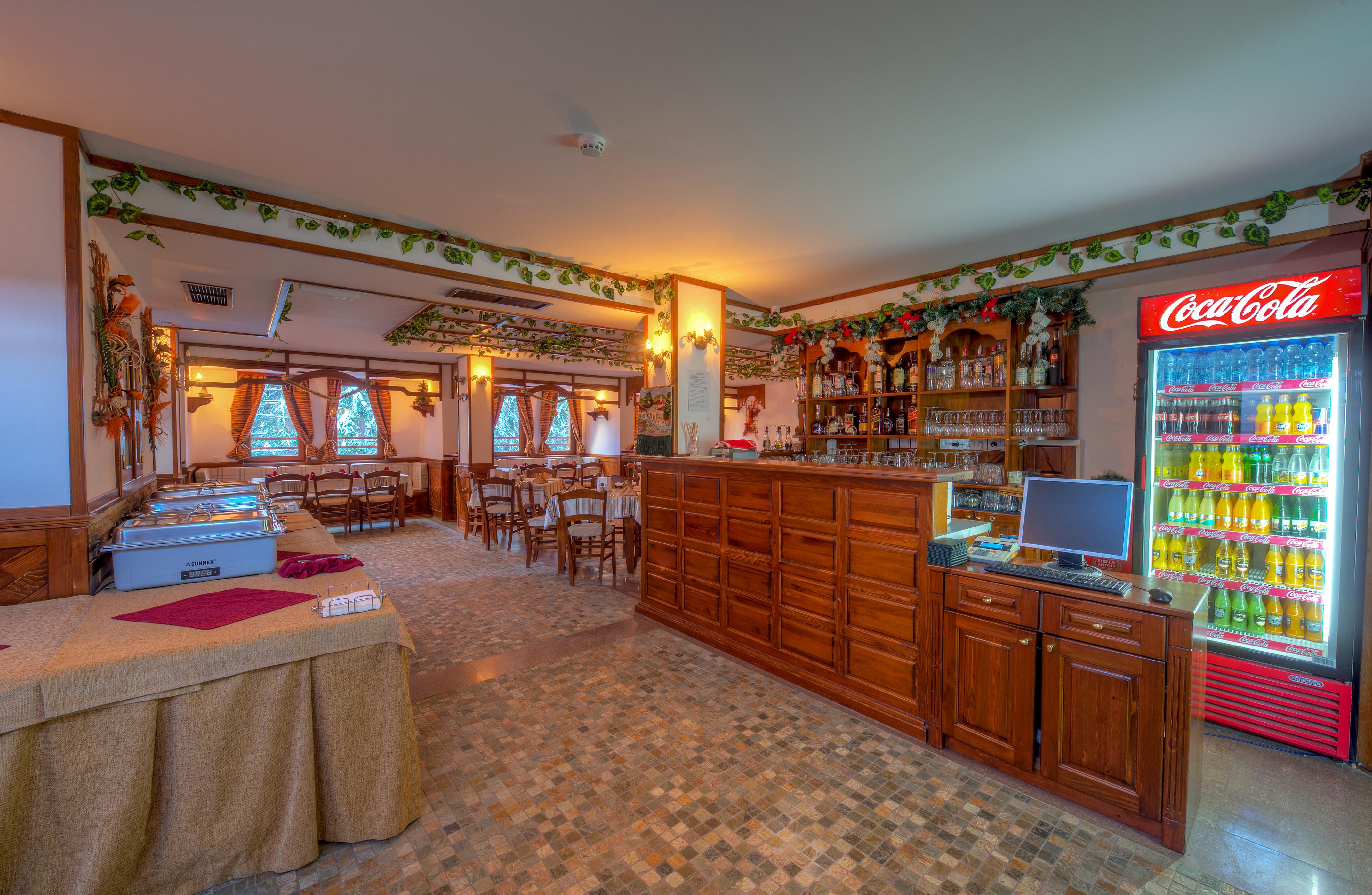 Mpm Family Hotel Merryan ปอมโปโรโว ภายนอก รูปภาพ