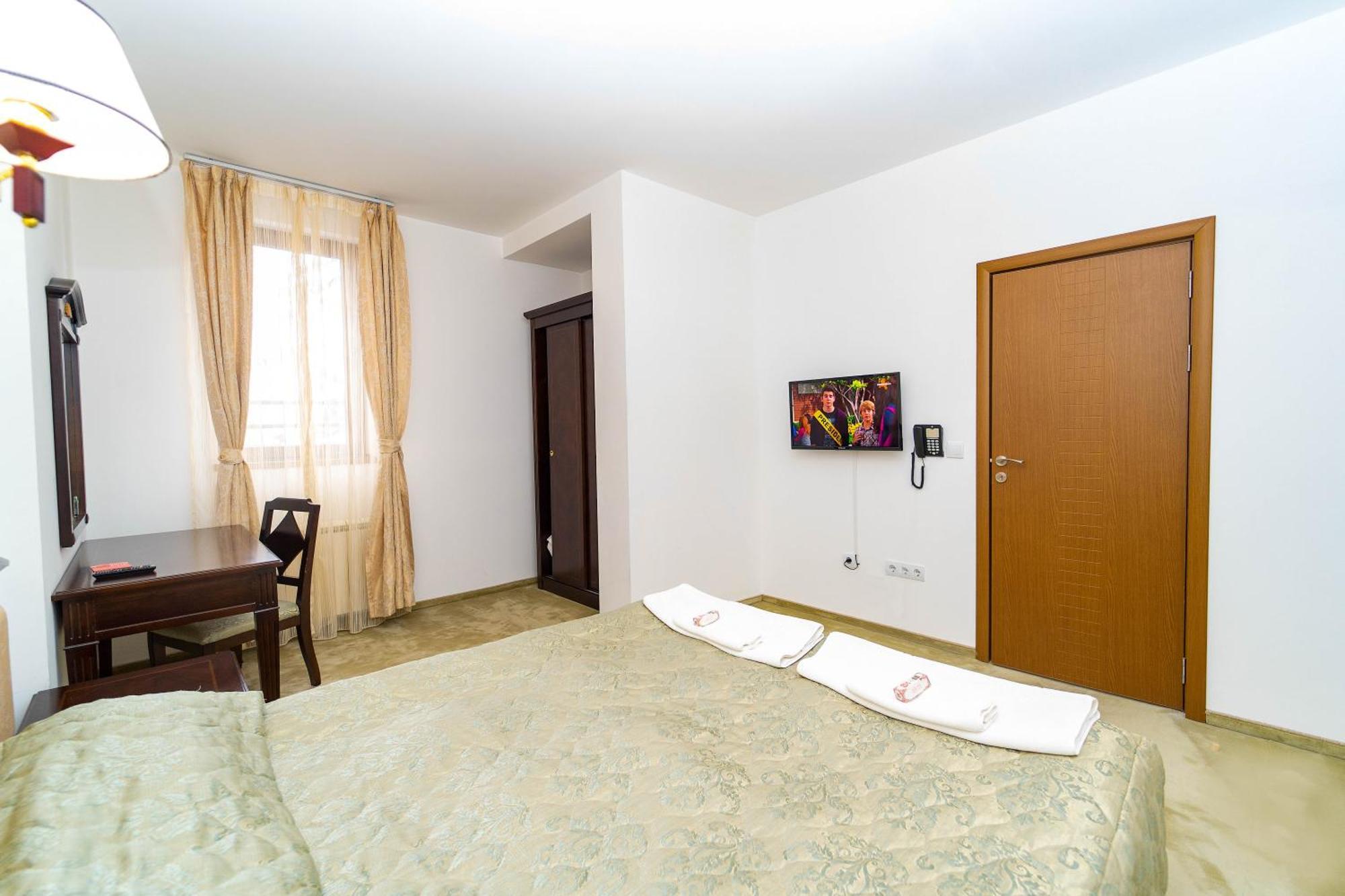 Mpm Family Hotel Merryan ปอมโปโรโว ห้อง รูปภาพ